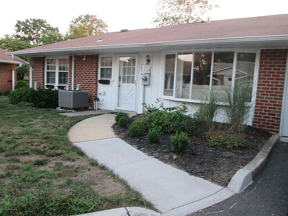2nd image of 963B Argyll Cir