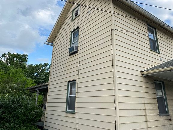 3rd image of 1705 Franklin St