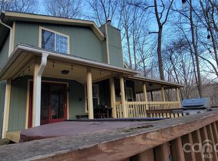 445 Allison Dr, Maggie Valley, NC 28751