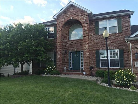 3rd image of 169 Somerset Dr