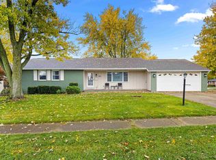 1001 Westminster Dr, Washington, IL 61571