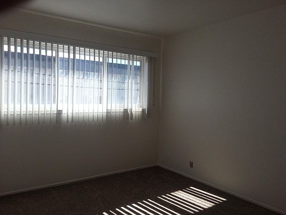 4th image of 110 Monterey Rd APT 12A