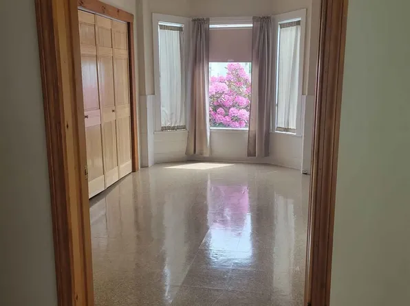 32 James St #1, Auburn, ME 04210