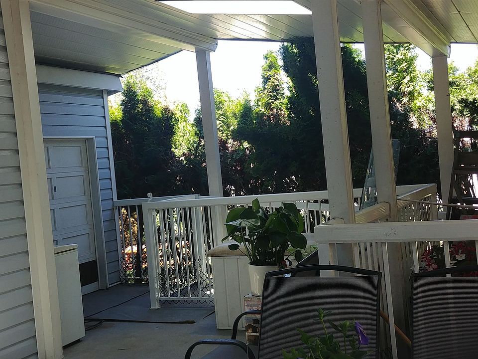 201 Cayer St Coquitlam, BC, V3K5A9 Apartments for Rent Zillow