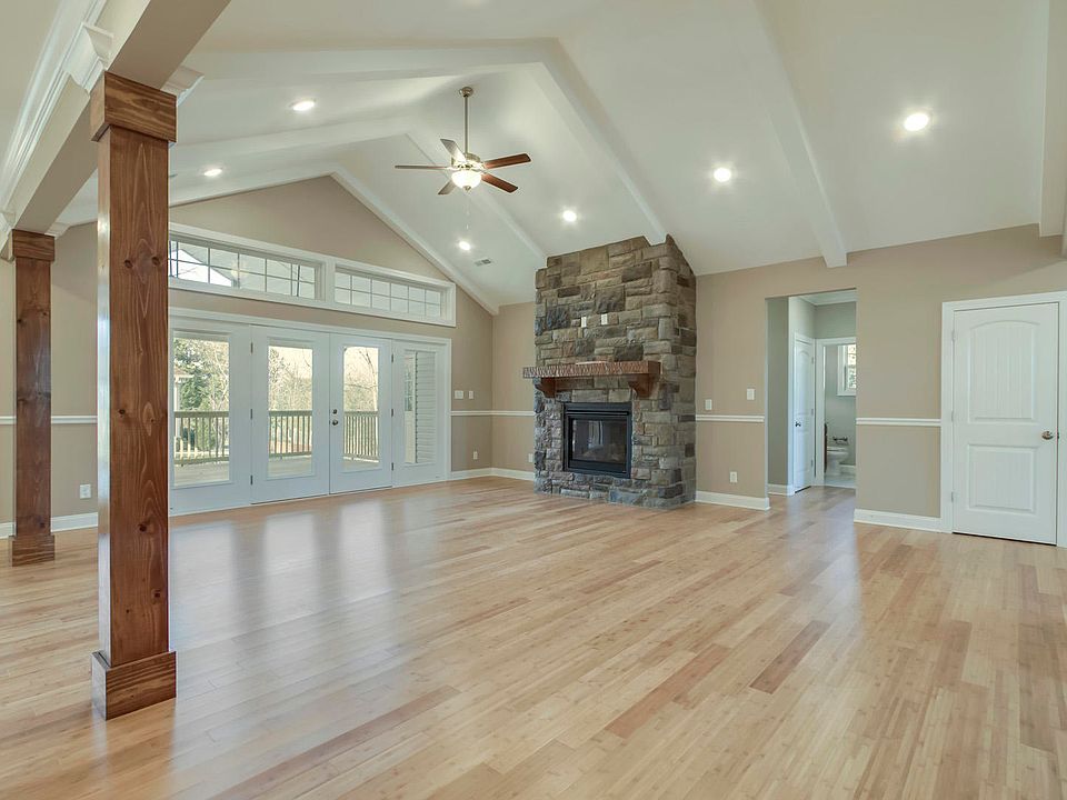 102 Depew Dr Loudon TN Zillow