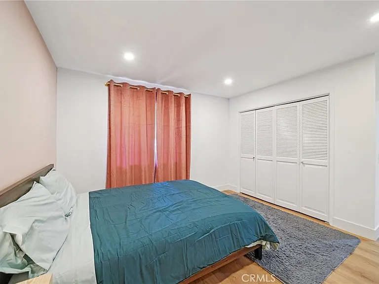1500 Country Club Dr — Photo 30