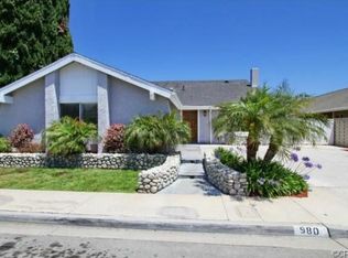 980 Carnation Ave, Costa Mesa, CA 92626
