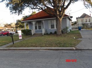 410 E Gramman St, Beeville, TX 78102