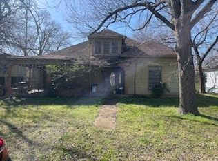 200 Olive St, Lone Oak, TX 75453