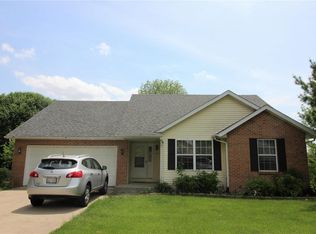 3224 Tanglebrook Dr, Shiloh, IL 62221