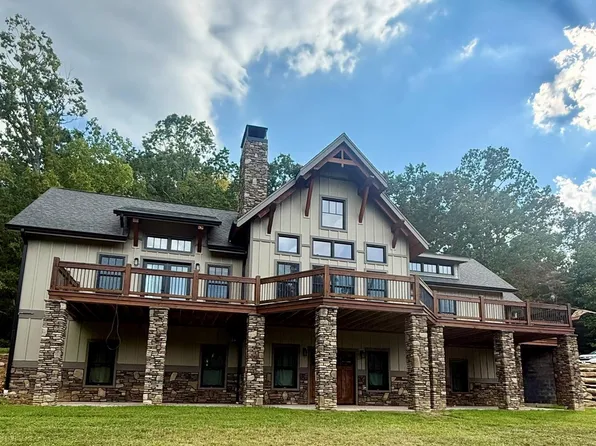 135 Chetola Ridge Dr, Taylorsville, NC 28681