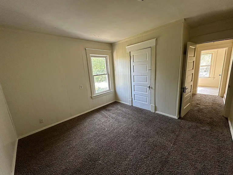 110 Halls Heights Ave — Photo 12