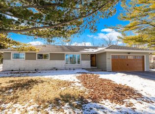 15613 West Riviera DRIVE, New Berlin, WI 53151