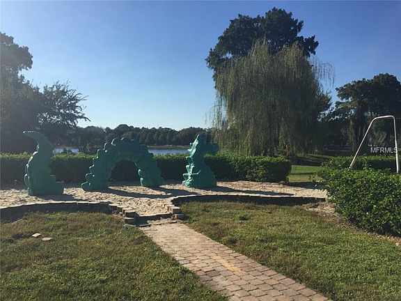 5th image of 3970 Versailles Dr #B