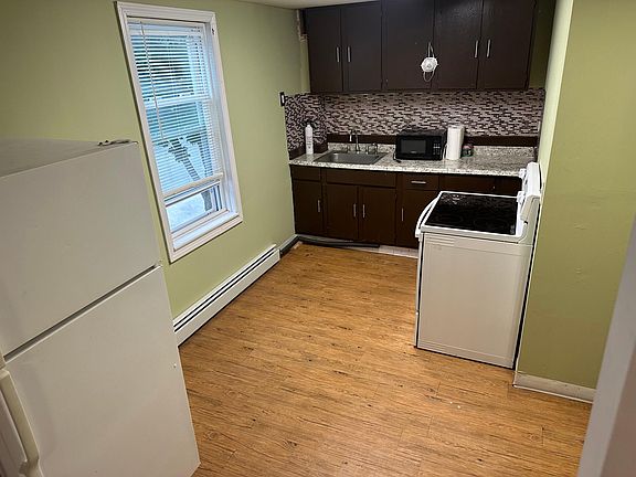 2nd image of 11 Nahant Pl Floor 2