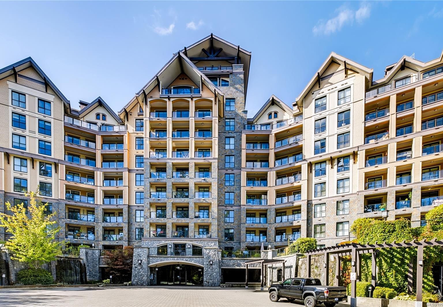 1400 Lynburne Pl #706 — Bear Mountain Resort