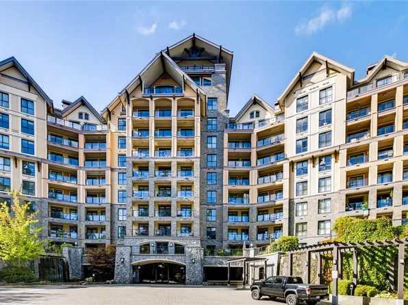 1400 Lynburne Pl #706, Langford, BC V9B 0A4