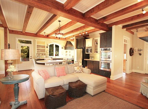 5th image of 530 Dogwood Ln