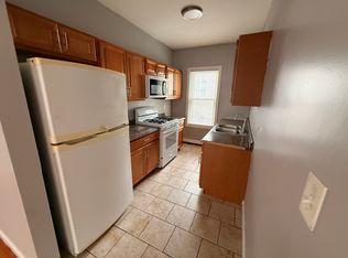 488 Ridge St #2, Fall River, MA 02724