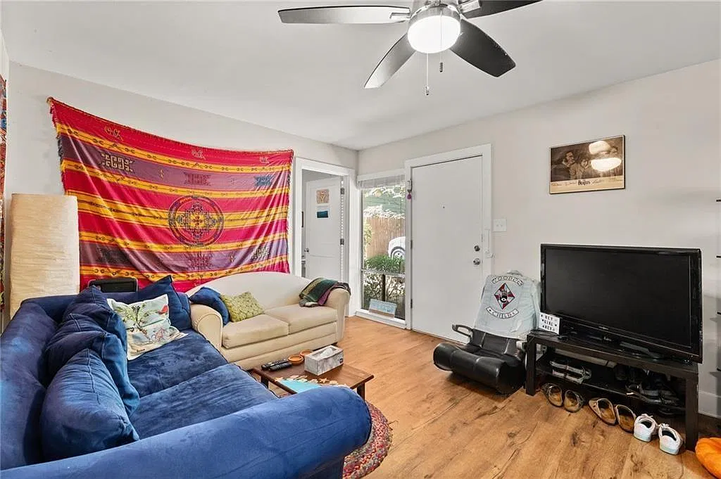 4 bed, 1500 sqft, $2,900 — Photo 3
