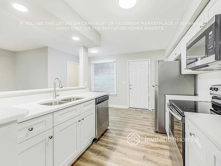 691 Frankfort Dr — Photo 9