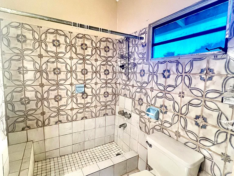 1K La Grange Ave — Photo 25