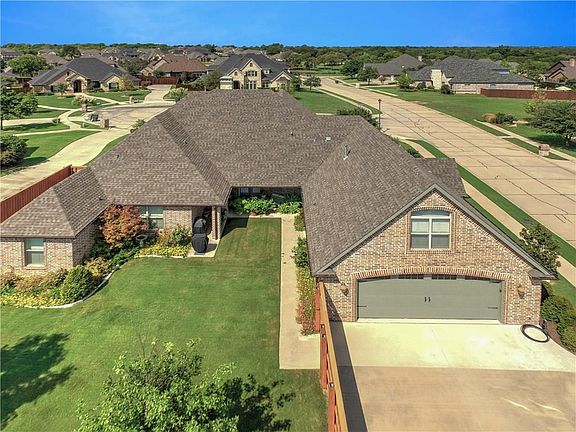 2nd image of 2509 Sedalia Cir