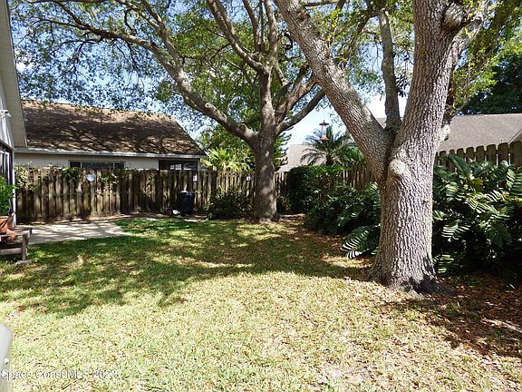 3rd image of 1325 Cypress Bend Cir