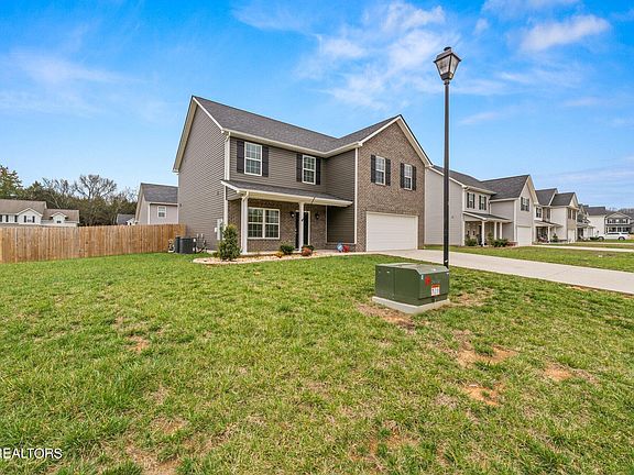 2nd image of 488 Evelyn Dr