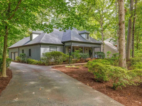 3011 Cove Ln, Charlottesville, VA 22911