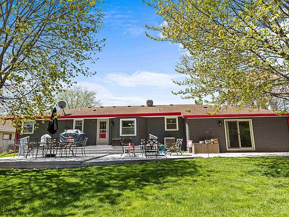 5th image of 2238 N Sumac Dr