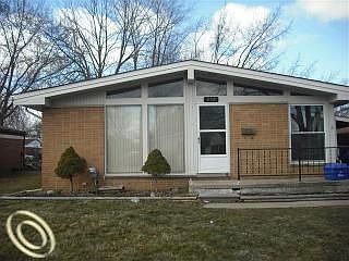 1st image of 31821 Briar Ln