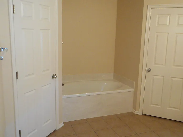 3516 E Aurora St — Photo 12