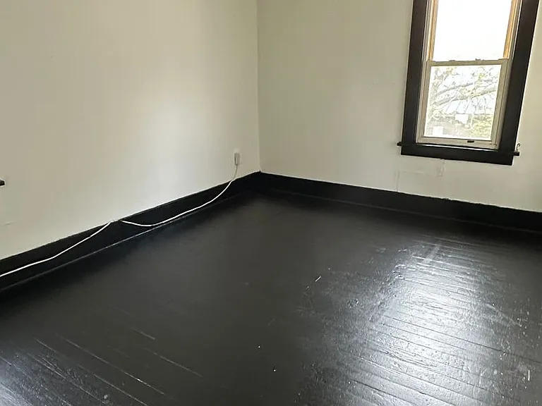 1413 Wellesley Ave — Photo 19