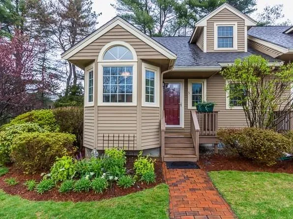 5 Weybridge Ln, Hopkinton, MA 01748