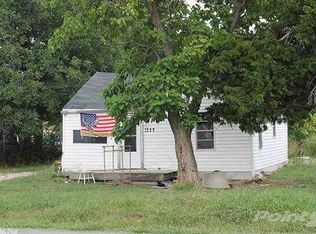 1111 Rector Rd, Paragould, AR 72450