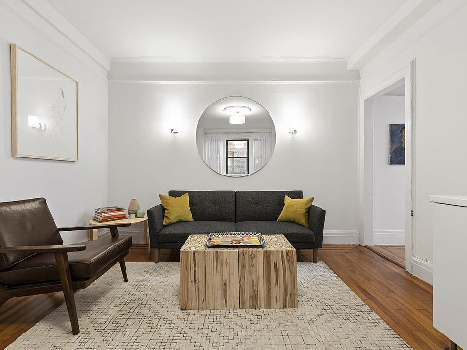 1st image of 150 E 93rd St APT 2B