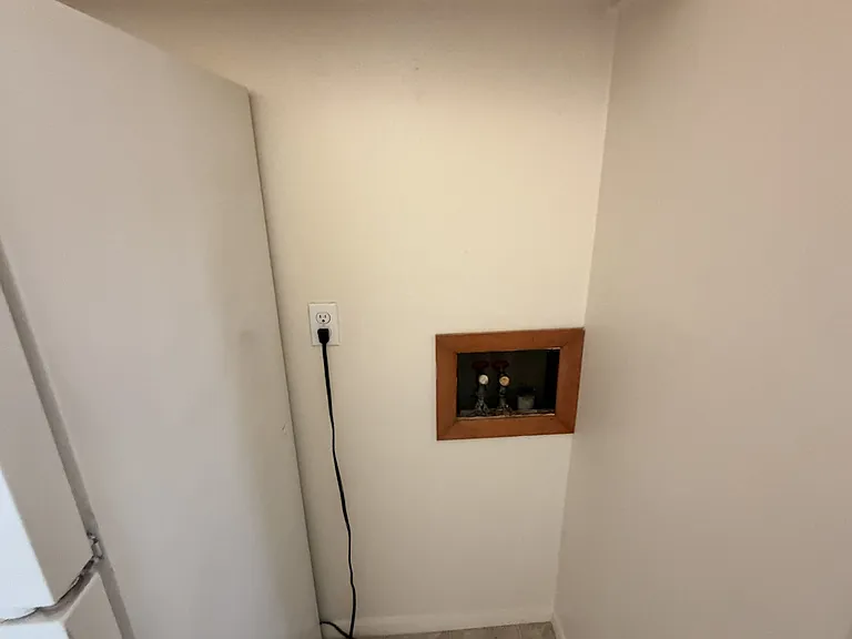2627 Dakota St NE #3 — Photo 15