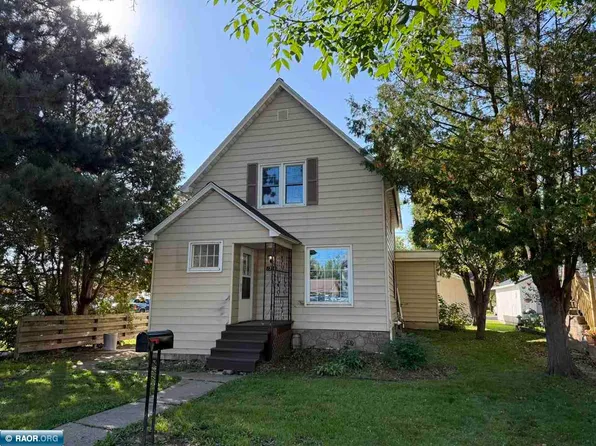 1218 10th St S, Virginia, MN 55792