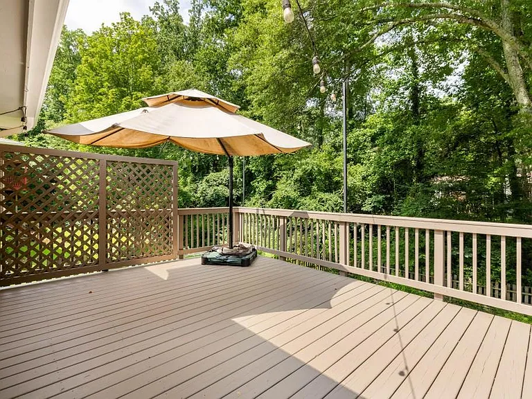 2646 Caladium Dr NE — Photo 33