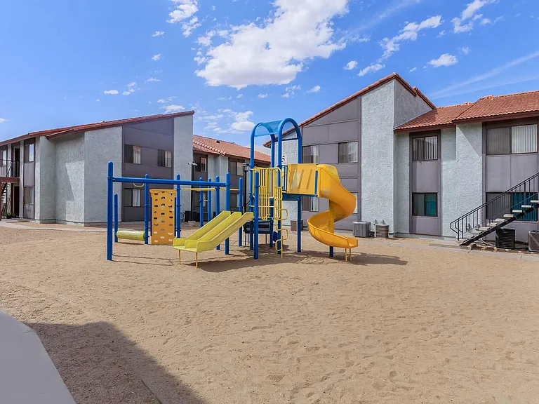 5535 W McDowell Rd — Photo 10