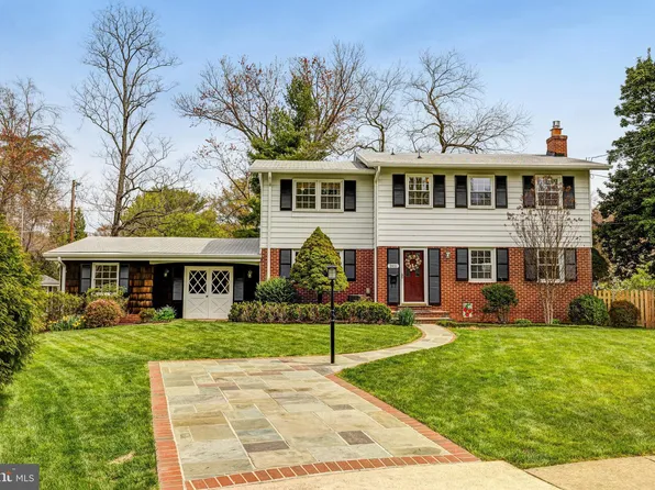 2631 Skidmore Cir, Vienna, VA 22180