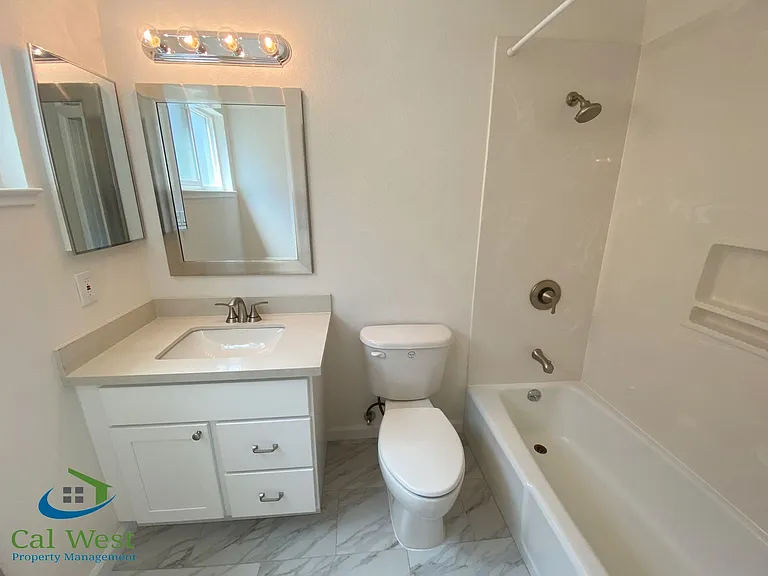 315 Bellerose Dr #1-4 — Photo 14