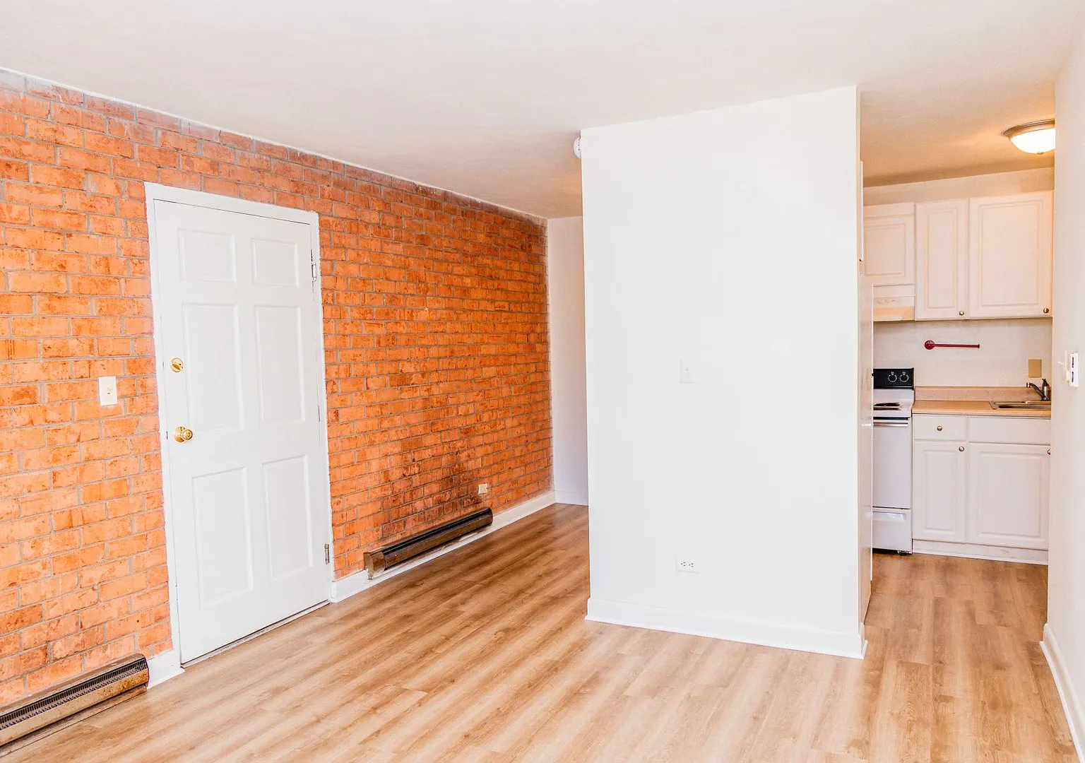 1500 Grady Ave — Photo 3