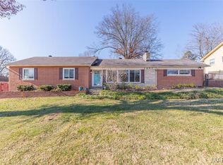 1407 Parkview Dr, Poplar Bluff, MO 63901