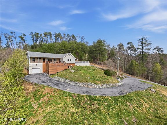 2nd image of 1502 Valley Cove Way