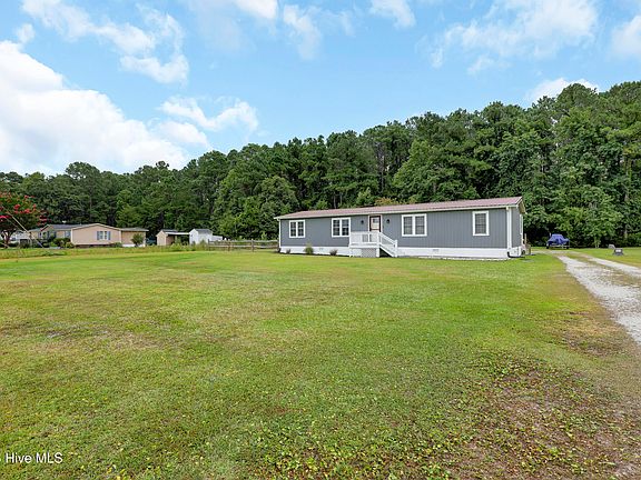 3rd image of 424 Old Church Road