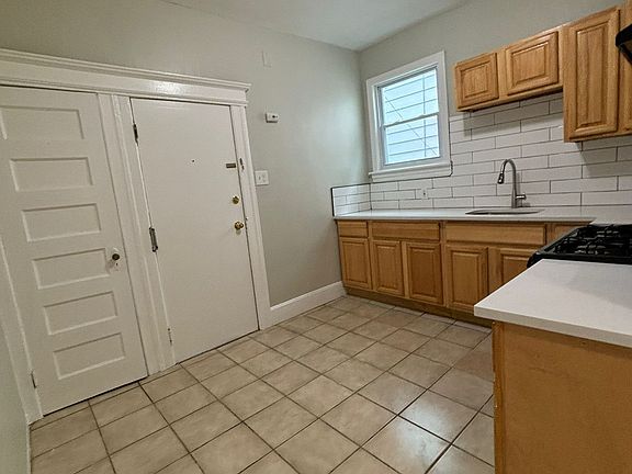 2nd image of 803-805 S 13th St #1