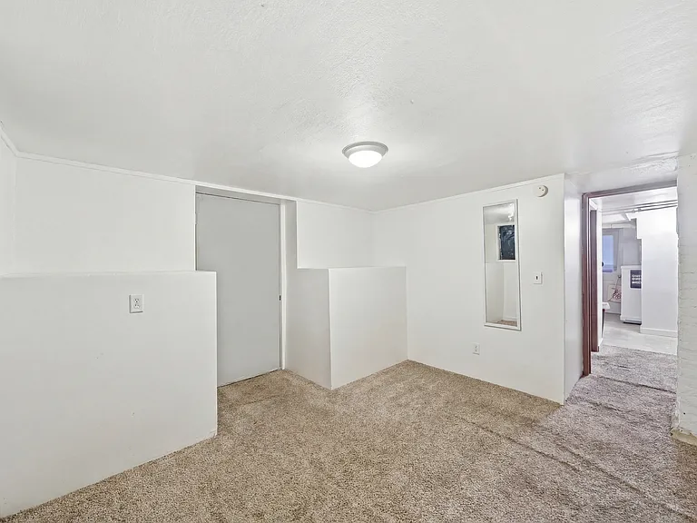 103 S 8th Ave #5 — Photo 10