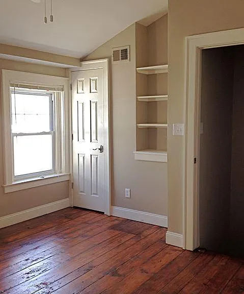 3rd floor bedroom built in bookcase